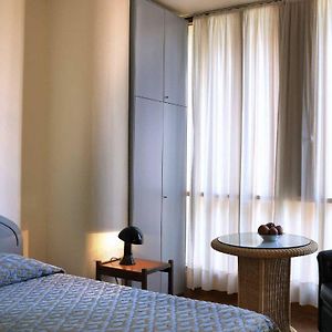 Camera standard con letto king size